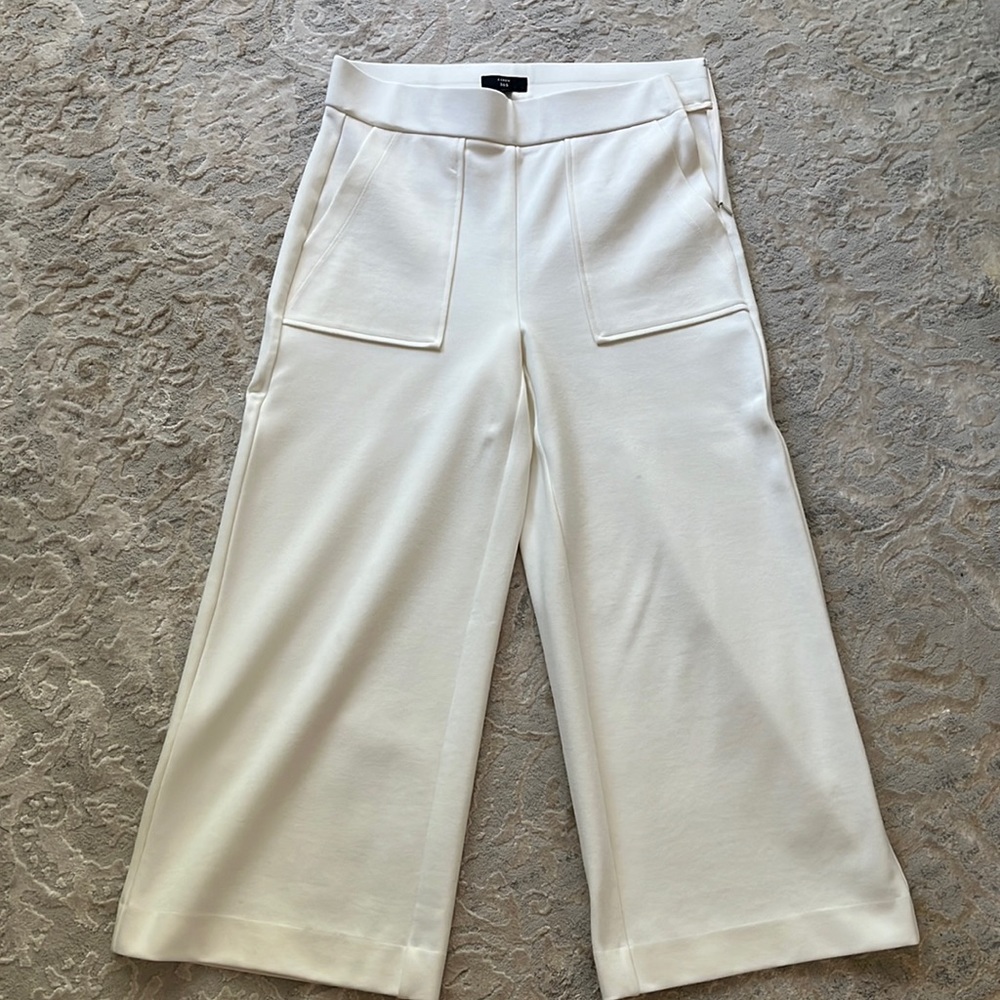 J. Crew cropped wide leg trousers. Cream. Size small.